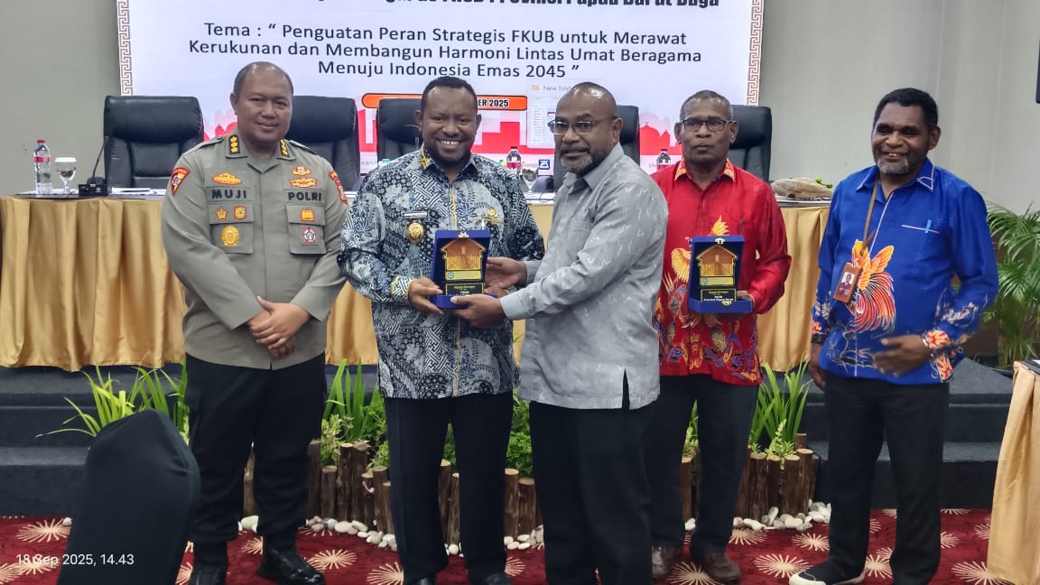 Wagub Buka Rakor FKUB se-Papua Barat Daya dan Silahturahmi Bersama FKUB Se-papua Barat: Kerukunan Kunci Menuju Indonesia Emas 2045