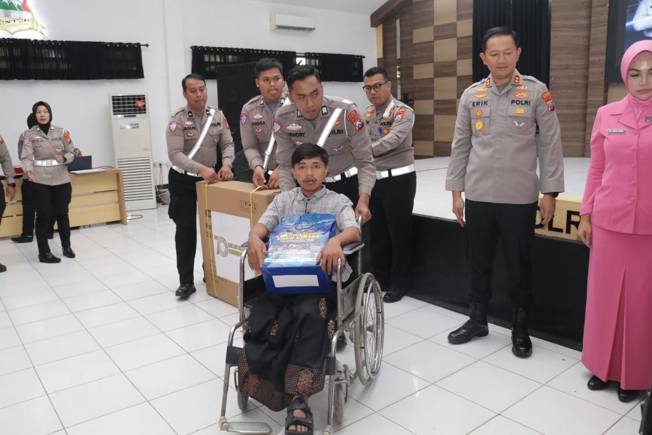Syukuran Penuh Kasih, Polres Magetan Rayakan HUT ke-70 Lalu Lintas Bhayangkara dengan Santunan Anak Yatim dan Disabilitas Korban Laka Lantas