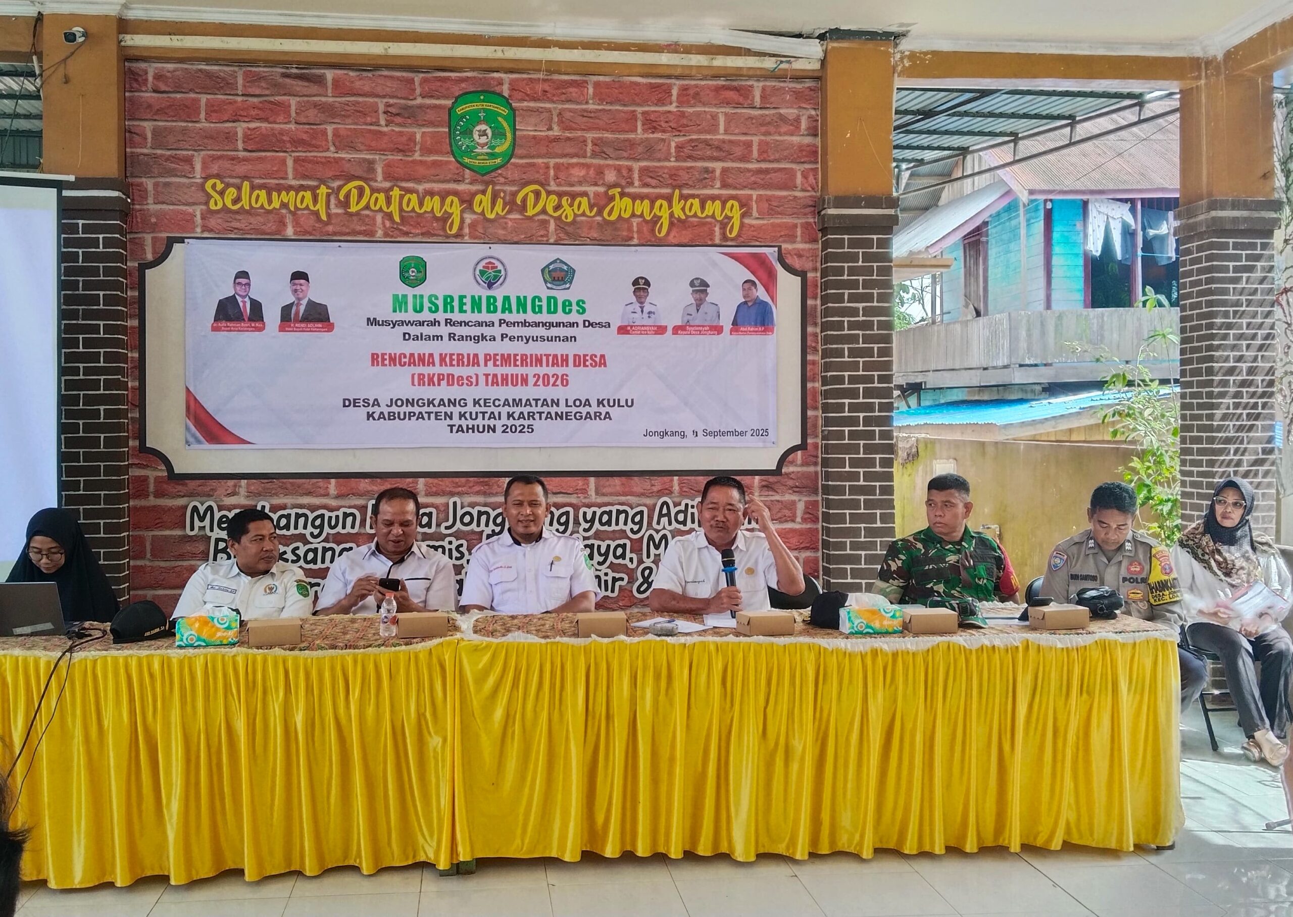 Melalui Musrenbangdes, Babinsa Jongkang Harap Pembangunan Desa Sesuai Dengan Aspirasi Warga