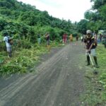Satgas TMMD ke-126 Gelar Kegiatan Jum’at Bersih Bersama Warga Distrik Moraid Satgas TMMD ke-126 Gelar Kegiatan Jum’at Bersih Bersama Warga Distrik Moraid