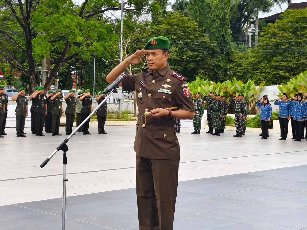 HUT ke 80 Tahun 2025, Puskesad dan keuangan Angkatan Darat Gelar Ziarah Mengenang dan Menghormati Jasa Para Pahlawan