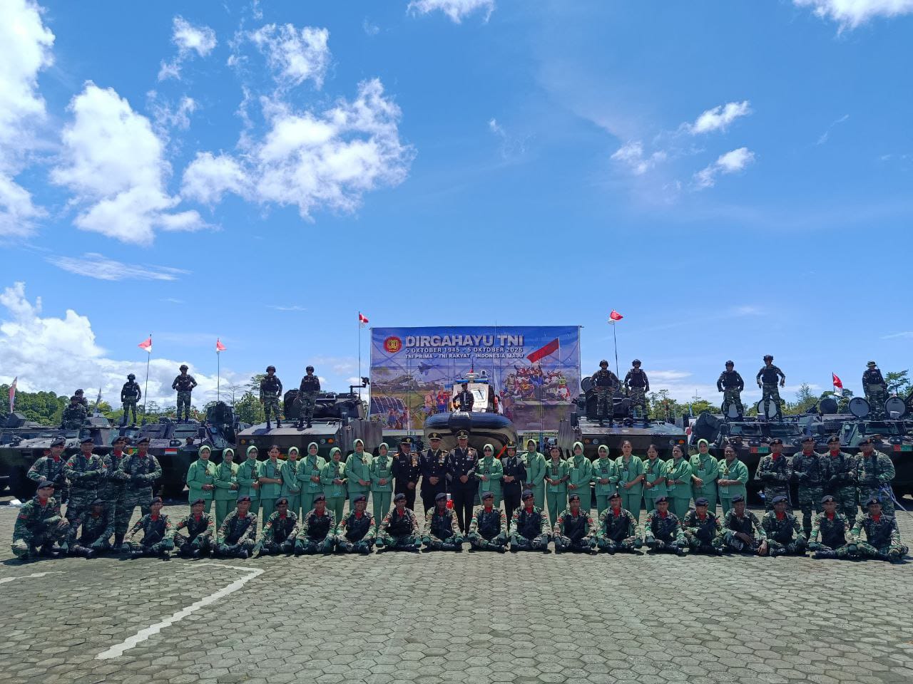 Kodim 1710/Mimika Bersama Satuan TNI Se-Garnisun Timika Gelar Upacara HUT Ke-80 TNI Tahun 2025 Kodim 1710/Mimika Bersama Satuan TNI Se-Garnisun Timika Gelar Upacara HUT Ke-80 TNI Tahun 2025