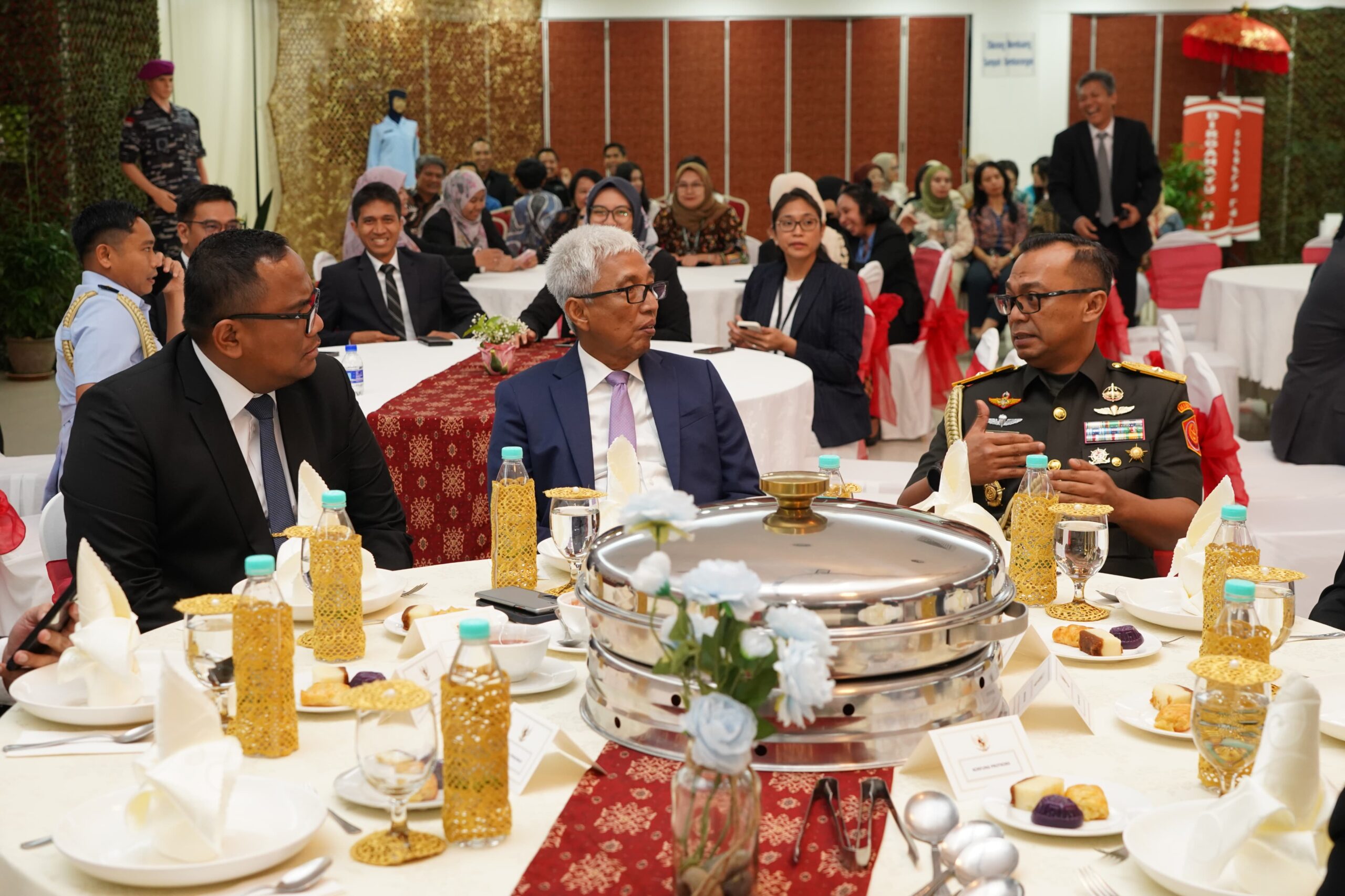 Peringatan HUT Ke-80 TNI di KBRI Kuala Lumpur, TNI Hadir dengan Kepedulian dan Pengabdian Peringatan HUT Ke-80 TNI di KBRI Kuala Lumpur, TNI Hadir dengan Kepedulian dan Pengabdian