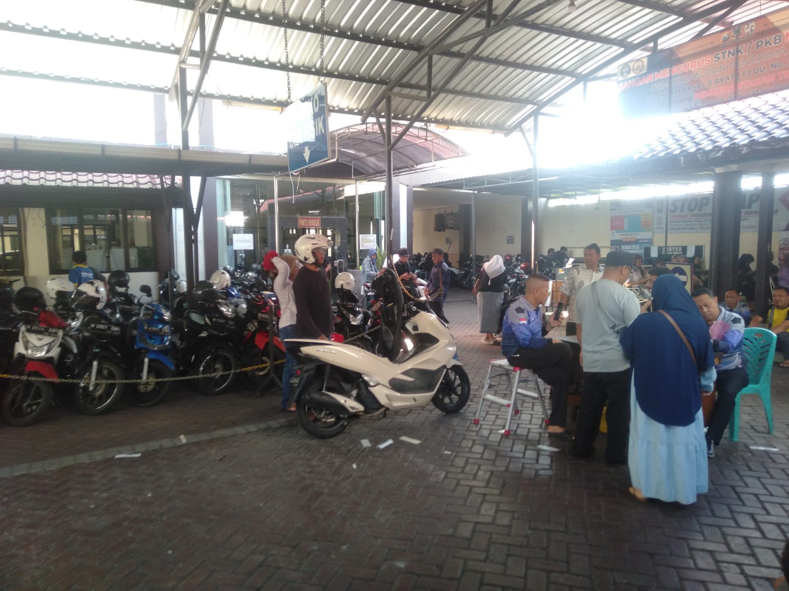 SAMSAT Karangploso Terus Tingkatkan Pelayanan, Wujudkan Kenyamanan dan Kepatuhan Wajib Pajak