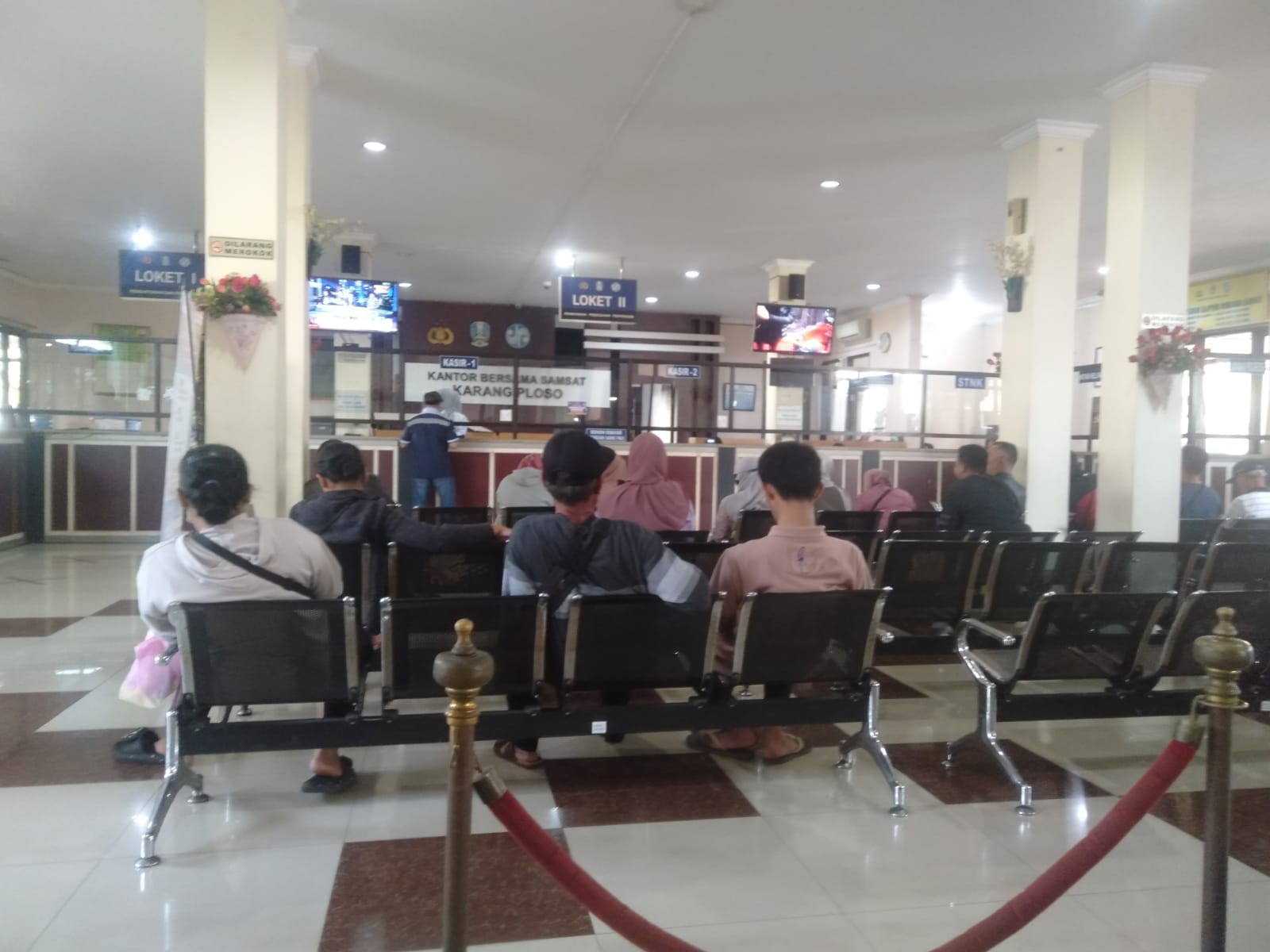 SAMSAT Karangploso Terus Tingkatkan Pelayanan, Wujudkan Kenyamanan dan Kepatuhan Wajib Pajak