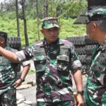 Dandim 1710/Mimika Dampingi Pangdam XVII/Cenderawasih Kunjungi Pos Satgas Pamtas Obvitnas Dandim 1710/Mimika Dampingi Pangdam XVII/Cenderawasih Kunjungi Pos Satgas Pamtas Obvitnas