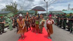 Dandim 1710/Mimika Sambut Kedatangan Pangdam XVII/Cenderawasih Dalam Kunjungan Kerjanya Ke Kodim 1710/Mimika