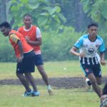 Tak Hanya Bangun Desa, Satgas TMMD ke-126 Kodim 1505/Tidore Ajak Pemuda Jaga Silaturahmi Lewat Sepak Bola Tak Hanya Bangun Desa, Satgas TMMD ke-126 Kodim 1505/Tidore Ajak Pemuda Jaga Silaturahmi Lewat Sepak Bola
