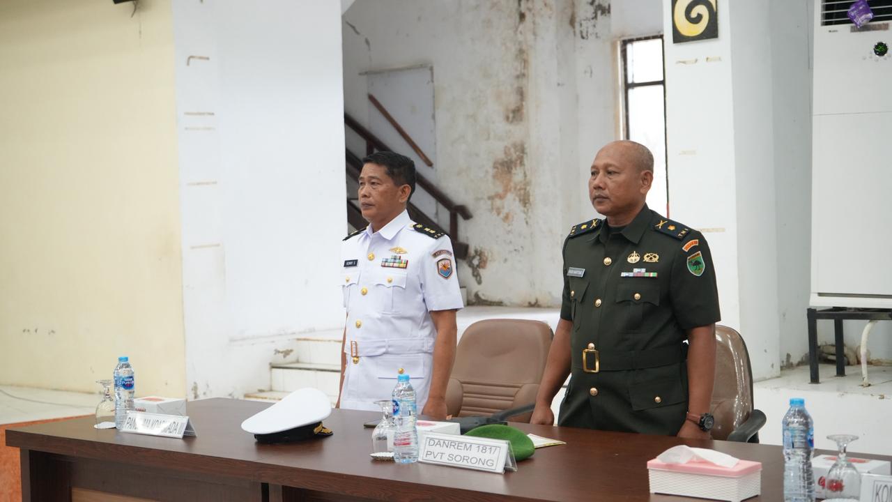 Koarmada III Hadiri Rapat Paripurna XII DPRD Kabupaten Sorong: Sahkan Dua Raperda Strategis