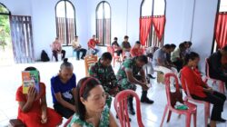 Di Tengah Kesibukan Membangun Desa, Satgas TMMD ke-126 Kodim 1505/Tidore Tak Lupa Ibadah Bersama Masyarakat Di Tengah Kesibukan Membangun Desa, Satgas TMMD ke-126 Kodim 1505/Tidore Tak Lupa Ibadah Bersama Masyarakat