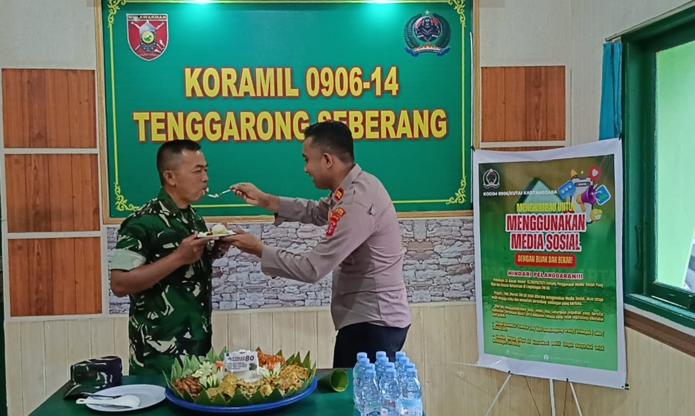 Polsek Tenggarong Seberang Sinergi Tanpa Batas, Beri Kejutan HUT TNI ke-80 di Koramil 0906-14/Tgrs