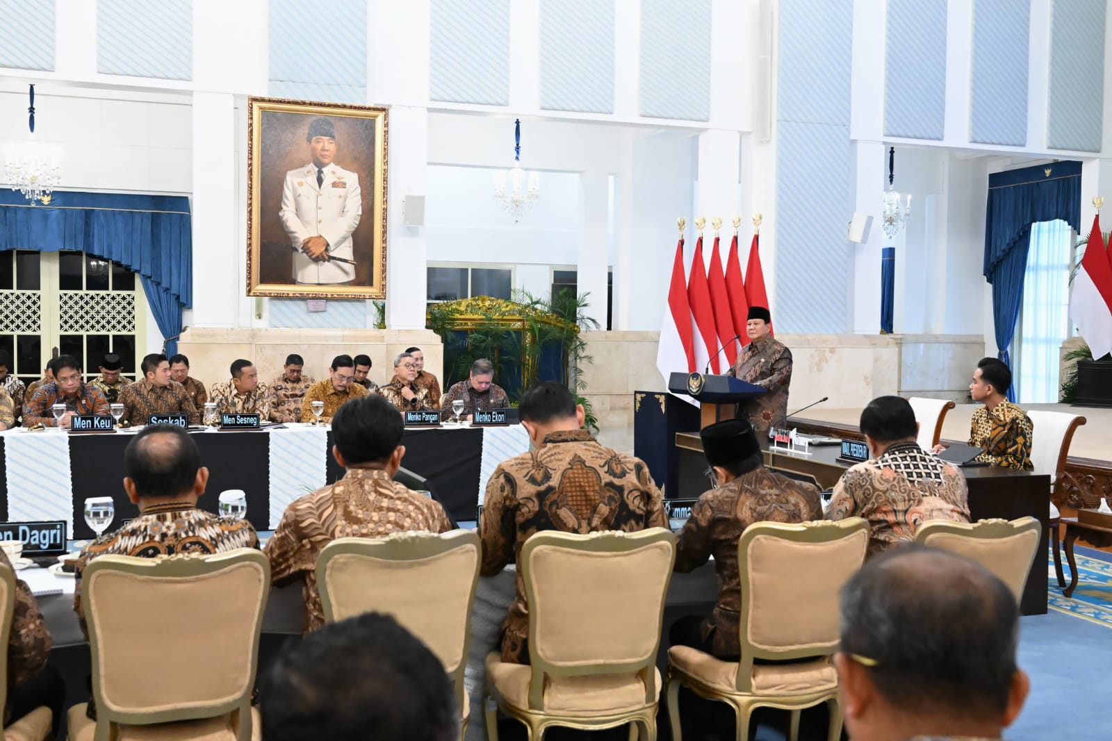 Panglima TNI Hadiri Rapat Kabinet Paripurna yang Dipimpin Presiden Prabowo