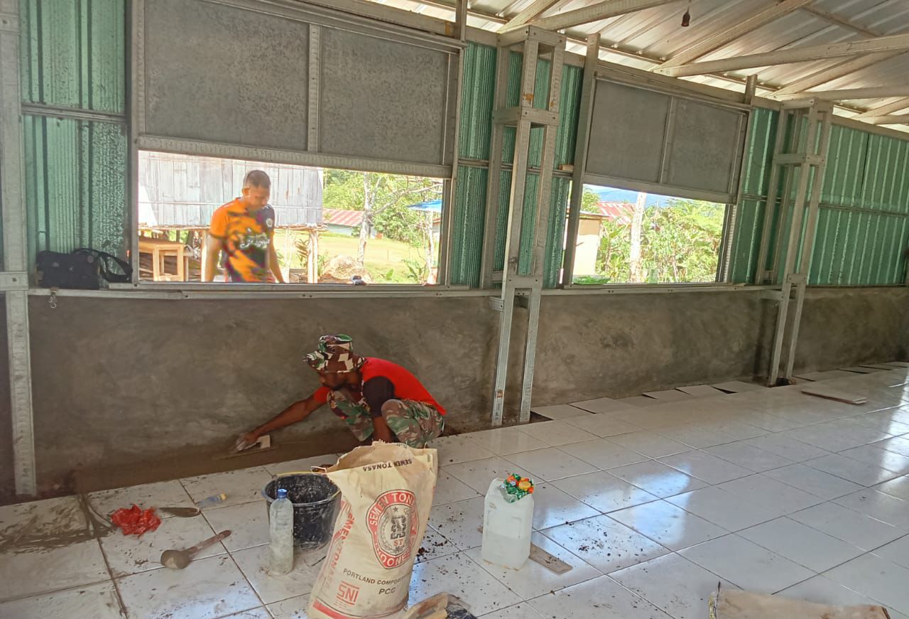 Satgas TMMD 126 Kodim Tambrauw Masuki Tahap Finishing Pemasangan Keramik dan Pengecatan Gereja Advent Satgas TMMD 126 Kodim Tambrauw Masuki Tahap Finishing Pemasangan Keramik dan Pengecatan Gereja Advent