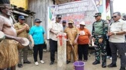 Hari Terakhir Kunker, Dandim 1710/Mimika Dampingi Bupati Tinjau Fasilitas Umum dan Serap Aspirasi Masyarakat di Distrik Amar