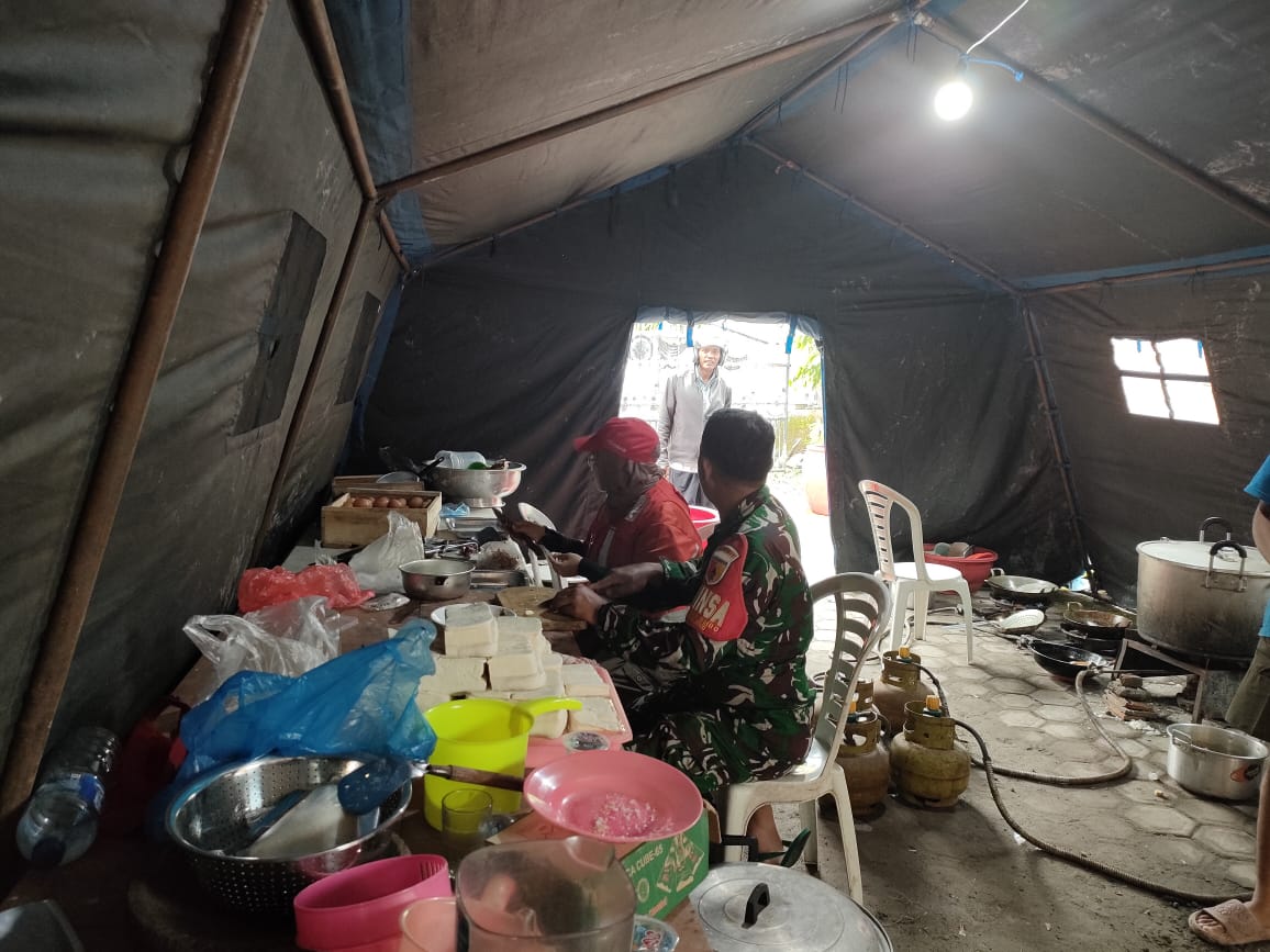 TNI Bergerak Cepat Tangani Dampak Erupsi Gunung Semeru