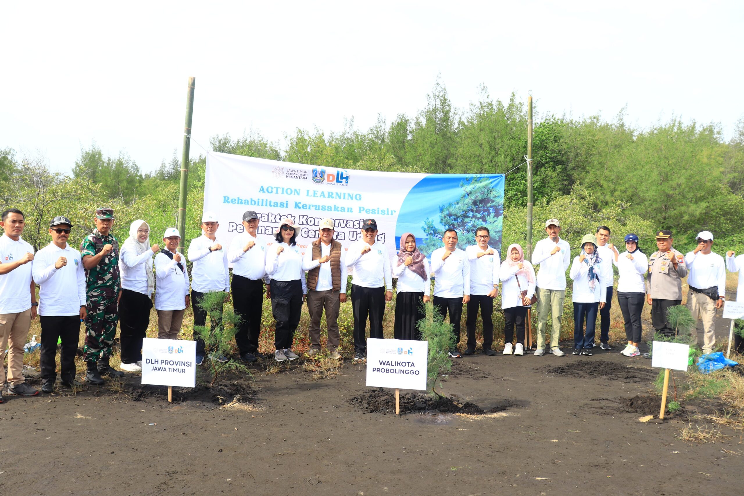 Forum Kordinasi Pimpinan Daerah Kota Probolinggo Serta Sejumlah Undangan, Mengikuti Gelaran apel Peringatan Hari Cinta Puspa Dan Satwa Nasional (HCPSN)