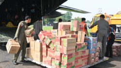 TNI Kembali Distribusikan Bantuan Kemanusiaan ke Wilayah Terdampak TNI Kembali Distribusikan Bantuan Kemanusiaan ke Wilayah Terdampak