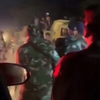 Waspadai Upaya- Upaya Provokatif,  TNI  Amankan Pendemo Bersenjata Api di Lhokseumawe