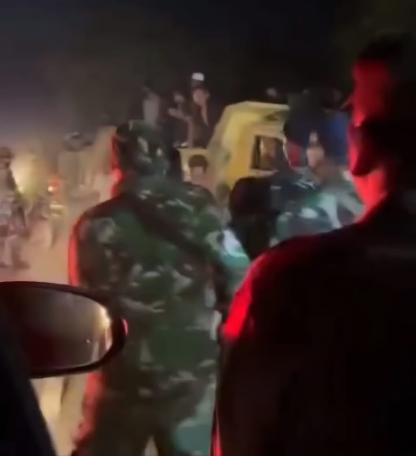 Waspadai Upaya- Upaya Provokatif, TNI Amankan Pendemo Bersenjata Api di Lhokseumawe