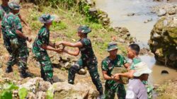 TNI Bangun Jembatan Gantung 80 Meter Untuk Percepat Mobilitas Warga Sukabumi