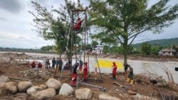 Sinergi TNI dan Kementerian Pertahanan Bangun Jembatan Gantung di Aceh