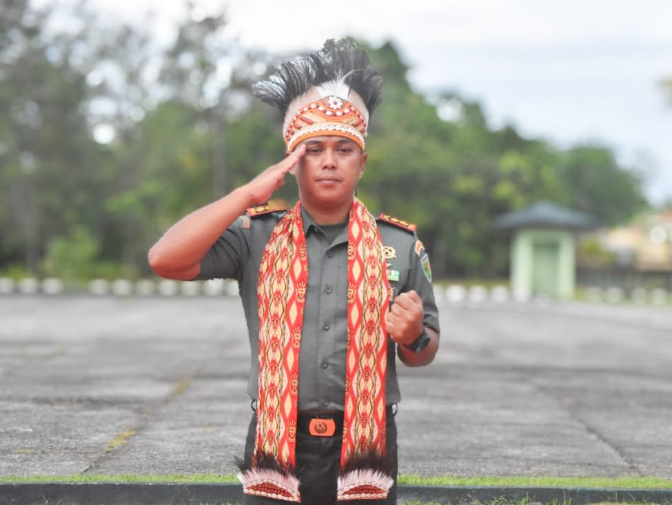 Sambutan Tarian Adat Warnai Kedatangan Dandim 1710/Mimika