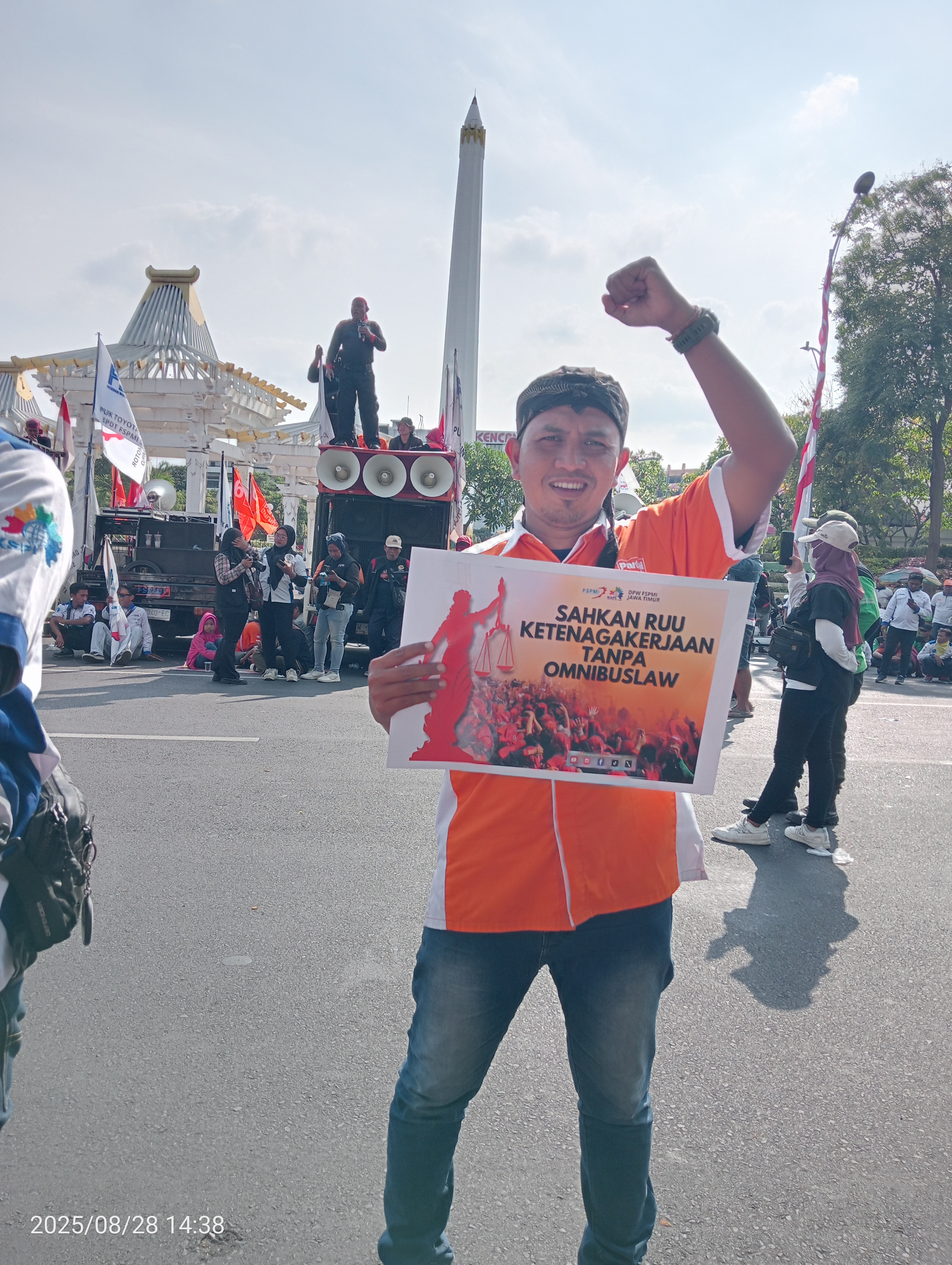 Partai Buruh Minta Bupati Probolinggo Segera Rekomendasikan UMSK 10%