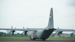 TNI Kembali Kirim Bantuan Dengan Metode Airdrop untuk Warga Terisolasi Akibat Banjir di Aceh Tamiang