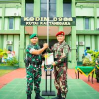 Kodim 0906/Kkr Gelar Apel Kehormatan Dan Tradisi Pedang Pora Lepas Letkol Czi Damai