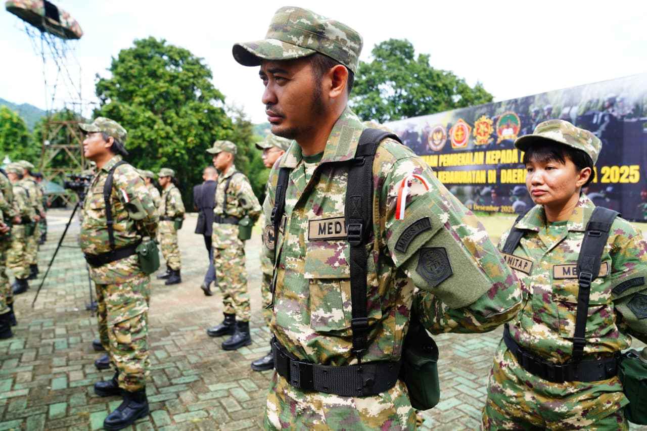 Kapuspen TNI Buka Pembekalan Awak Media Tentang Prosedur Kedaruratan di Daerah Rawan Kapuspen TNI Buka Pembekalan Awak Media Tentang Prosedur Kedaruratan di Daerah Rawan
