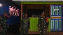 Lakukan Patroli Siskamling, Babinsa Tabang Pantau Keamanan Wilayah Bersama Warga