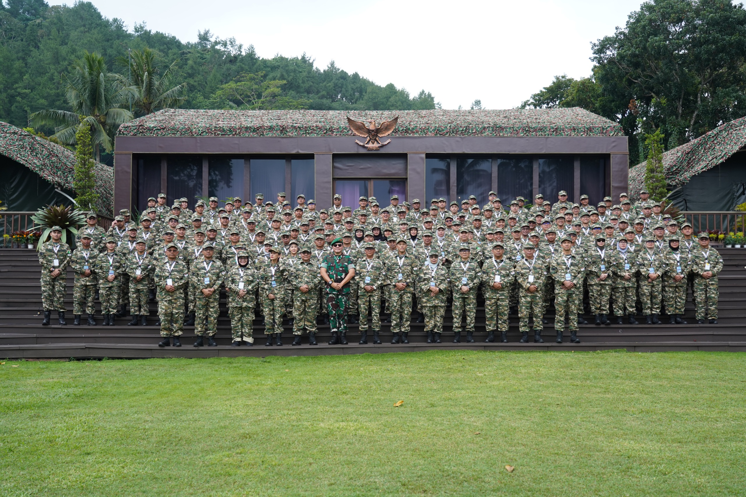 Gubernur Akmil Dampingi Pimpinan SIG Hadiri Pembukaan Retret Terintegrasi SIG Group 2026
