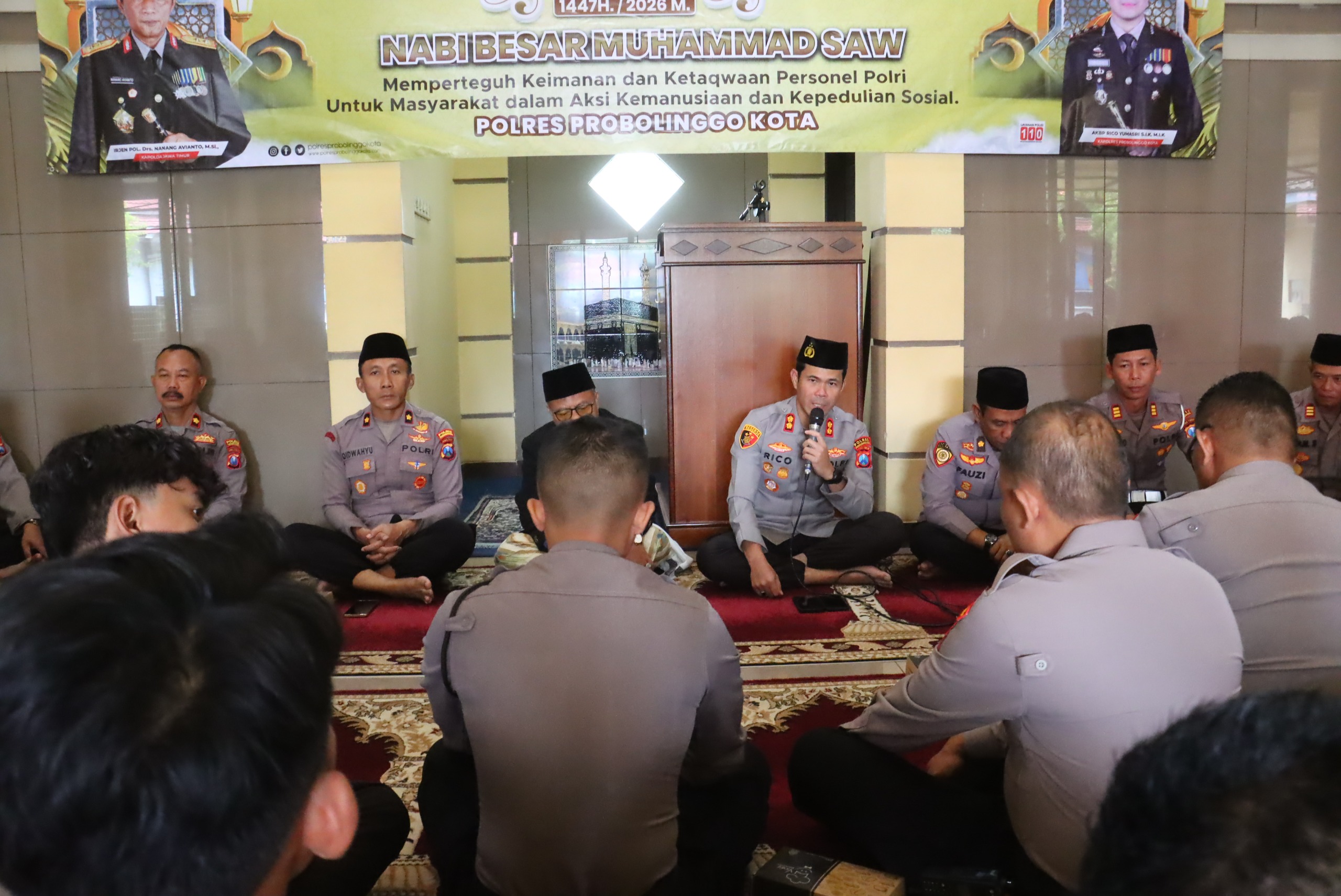 Polres Probolinggo Kota Gelar Binrohtal Peringati Isra Mi’raj, Kapolres Tekankan Penguatan Moral Personel