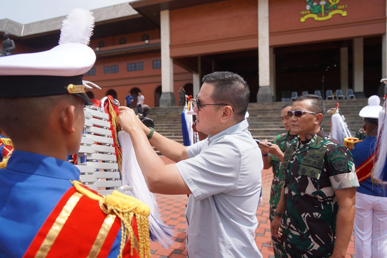 Gubernur Akademi Militer Cek Kesiapan Tim GSCL Akmil Jelang Tugas Internasional di Pakistan Gubernur Akademi Militer Cek Kesiapan Tim GSCL Akmil Jelang Tugas Internasional di Pakistan