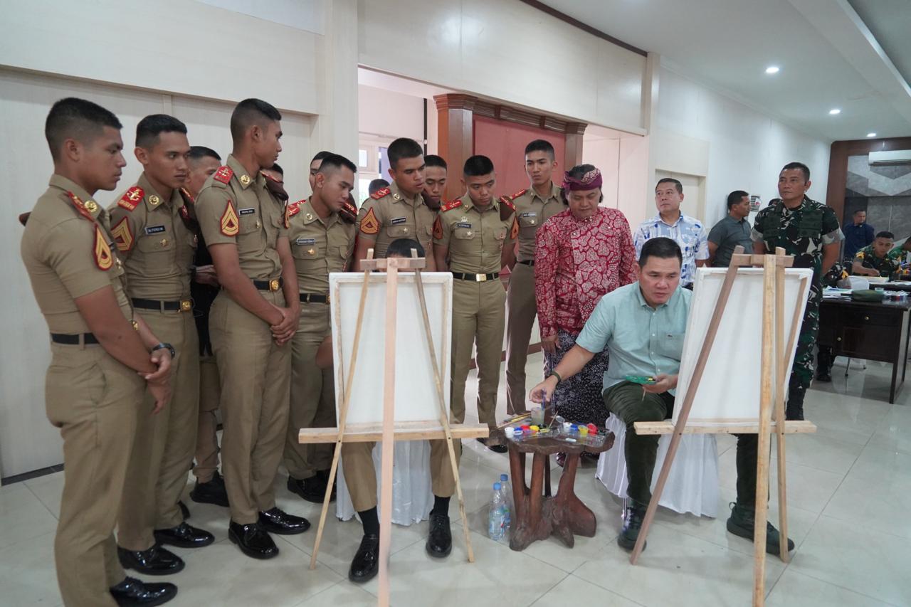 Hari Bakti Taruna 2026, Gubernur Akmil Apresiasi Kreativitas Taruna melalui Lomba Melukis dan Esai Hari Bakti Taruna 2026, Gubernur Akmil Apresiasi Kreativitas Taruna melalui Lomba Melukis dan Esai