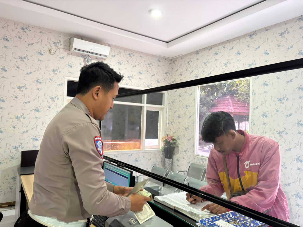 Ketika Polisi Memilih Mendengar, Bukan Sekadar Menindak