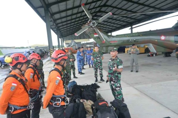 Hari Ketiga Pencarian Pesawat ATR 42-500, Lanud Sultan Hasanuddin Kembali Kerahkan Helikopter Caracal Hari Ketiga Pencarian Pesawat ATR 42-500, Lanud Sultan Hasanuddin Kembali Kerahkan Helikopter Caracal