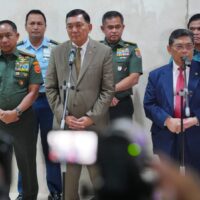 Panglima TNI Dampingi Menhan RI Rapat Kerja dengan Komisi I DPR RI