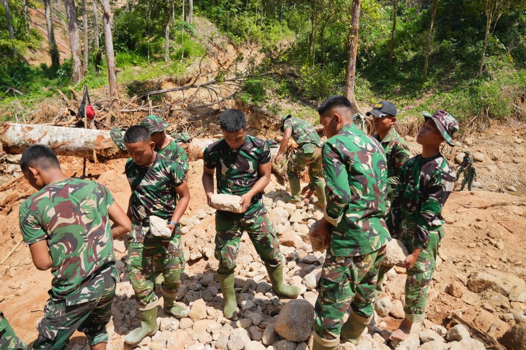 Wakasatgas PRR TNI Tekankan Akselerasi Huntara dan Sinergi Daerah Tangani Dampak Bencana