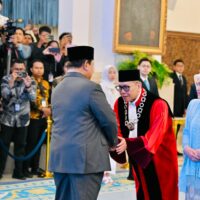 Wakil Panglima TNI Hadiri Pelantikan Hakim Mahkamah Konstitusi dan Wakil Menteri Keuangan di Istana Negara