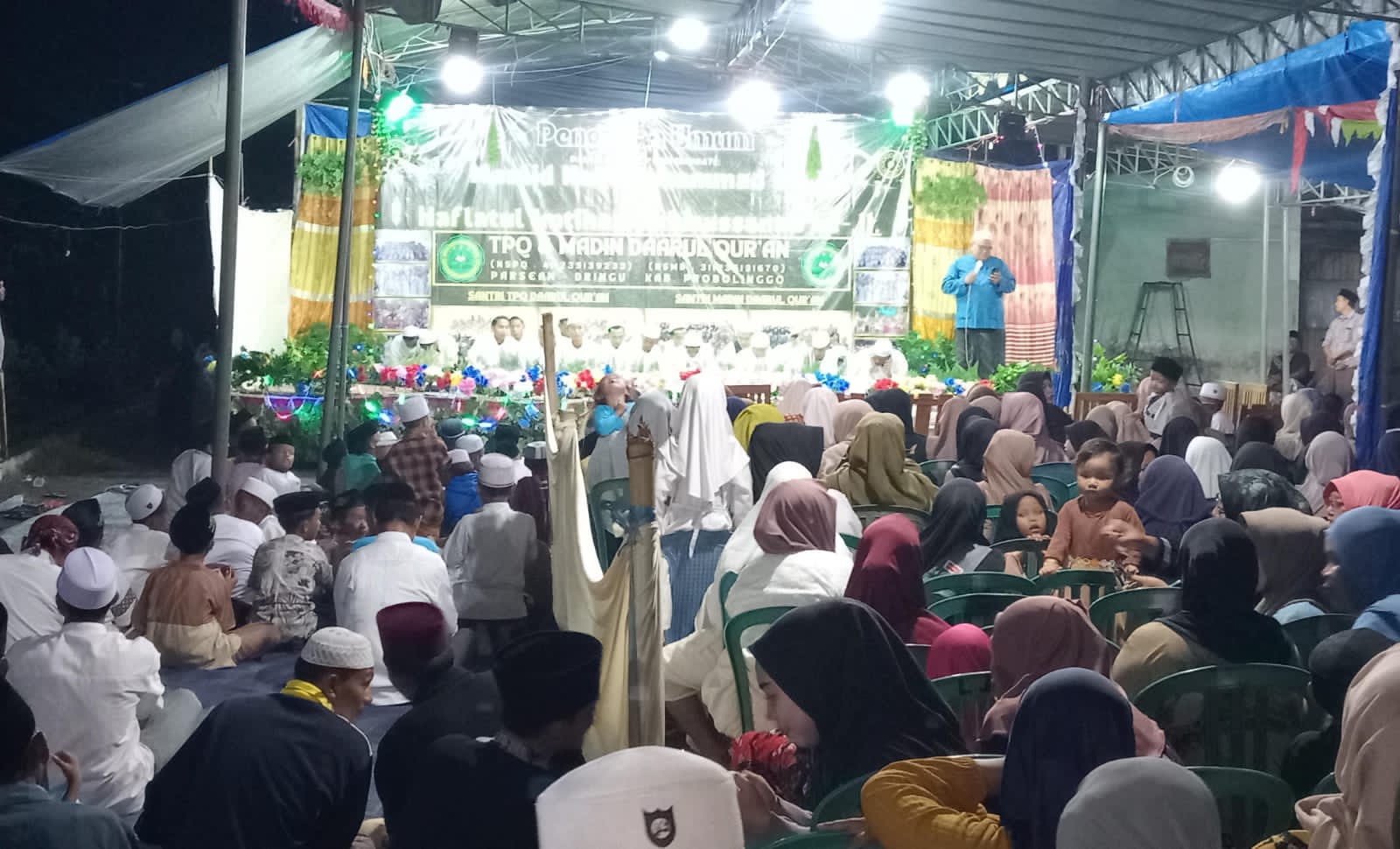 Personel Banser Leces Kawal Kelancaran Pengajian Umum di Randuputih