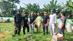 Sambut Ramadhan, PAC GP Ansor dan Pemdes Leces Bersih-bersih Makam