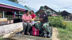Bentuk Kepedulian, Tim Kesehatan Kodim Berikan Vitamin kepada Warga