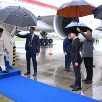 Panglima TNI Sambut Kedatangan Presiden RI Di Pangkalan TNI AU Halim PK