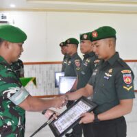 Dandim 1710/Mimika Pimpin Tradisi Korps Pindah Satuan dan Purna Tugas Prajurit