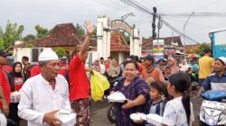 AWPR Bagikan Ribuan Takjil di Desa Mentor Probolinggo