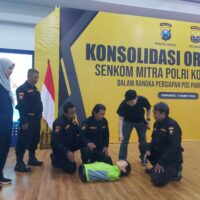 Pelatihan Darurat Senkom Surabaya Jelang Mudik