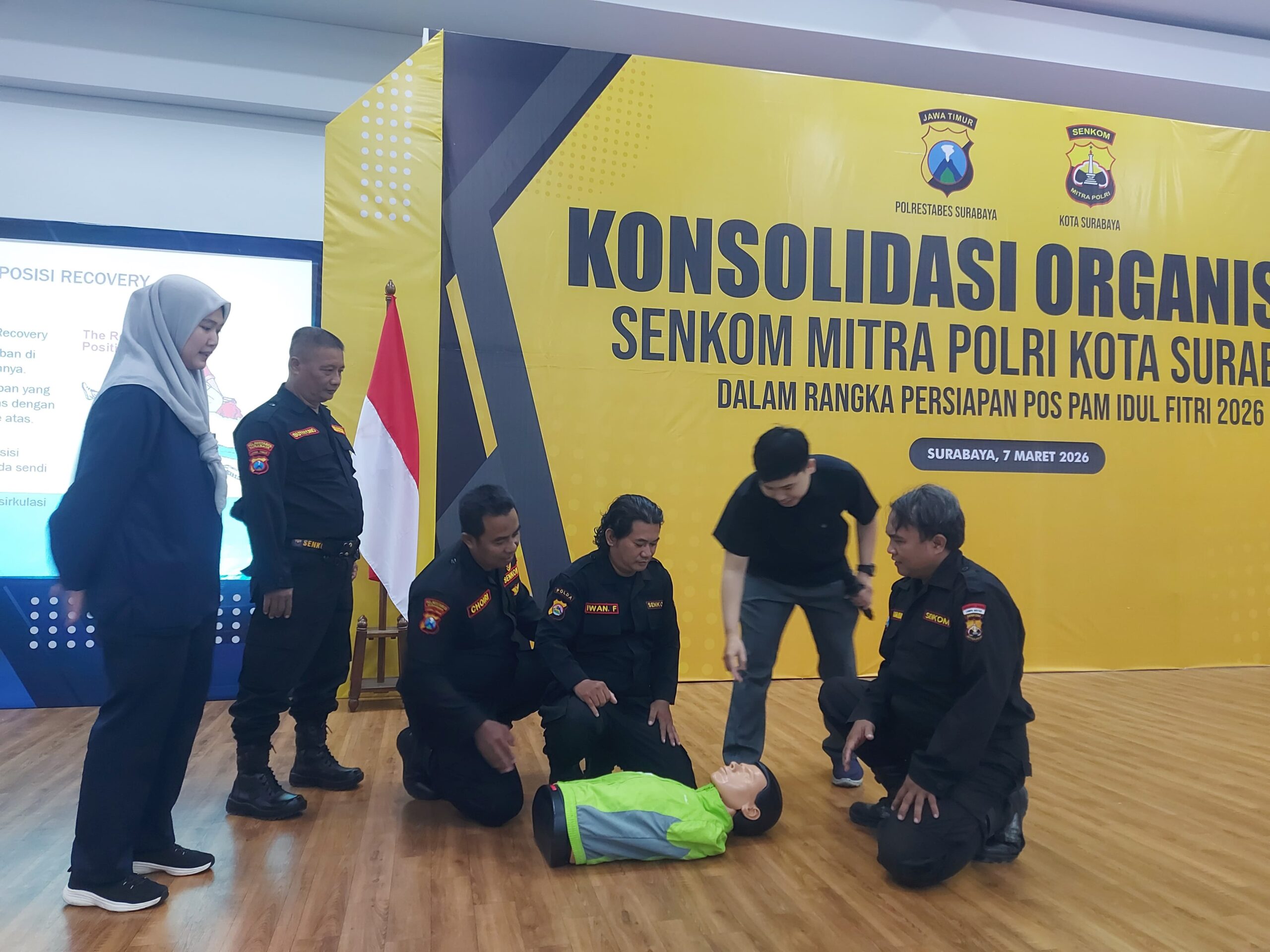 Pelatihan Darurat Senkom Surabaya Jelang Mudik