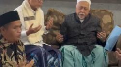 Pererat Silaturahmi, Menko Pangan Zulkifli Hasan Sowan ke Pengasuh Ponpes Sidogiri KH. A. Fuad Noer Hasan