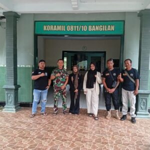 Ramadan Penuh Berkah, LRN Bangilan Bagikan Takjil untuk Masyarakat